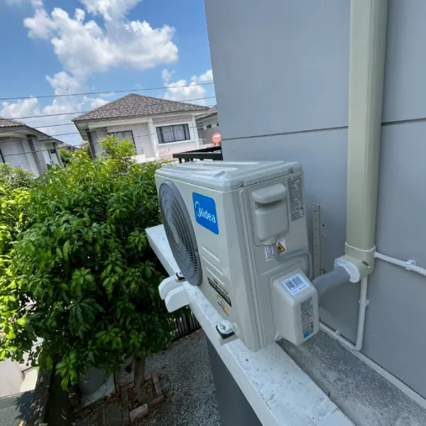 แอร์ 12,000 BTU ติดตั้งฟรี